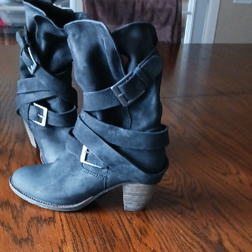 SALE! 😃 Steve Madden Johnnyy Black Women's Ankle Boots - Picture 5 of 8